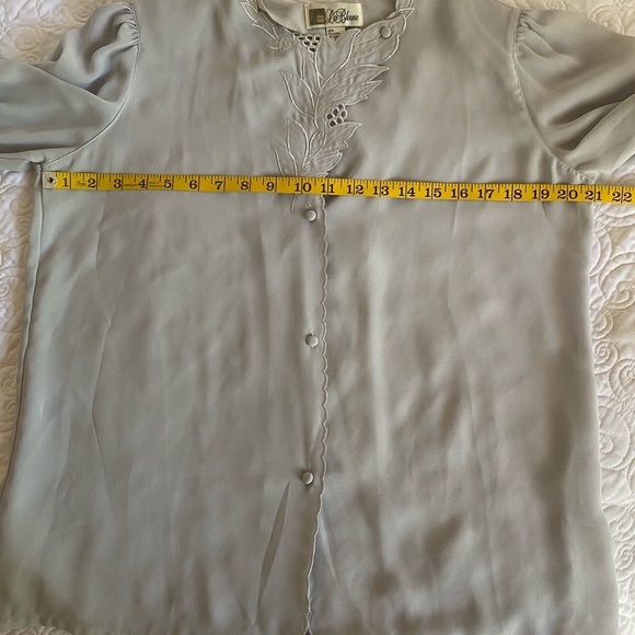 La Blouse Sheer Embroidered Gray Short Sleeve Top - Picture 7 of 10